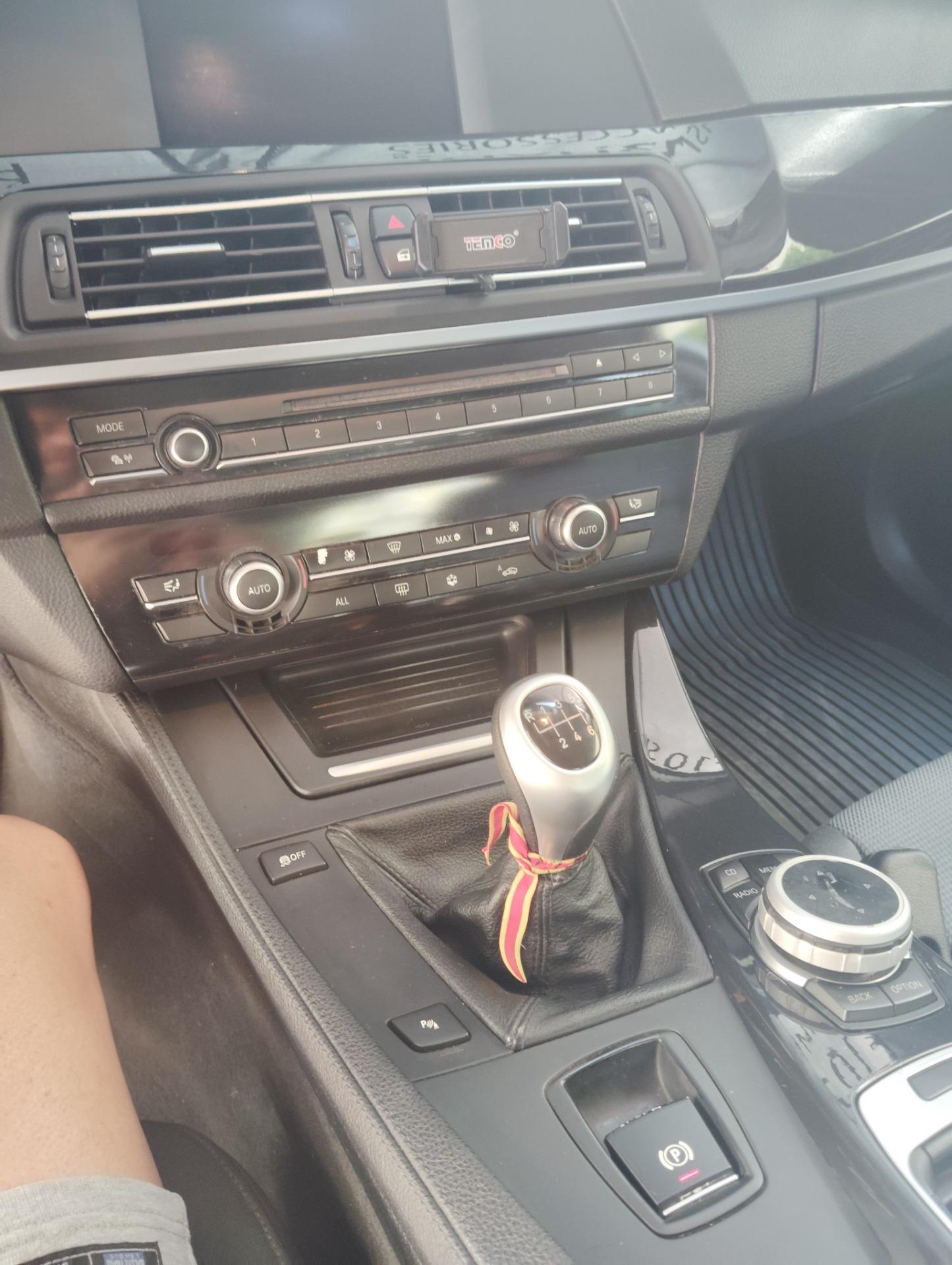 Foto 4 de BMW 520d 184cv f10, diciembre 2010 con 315000km