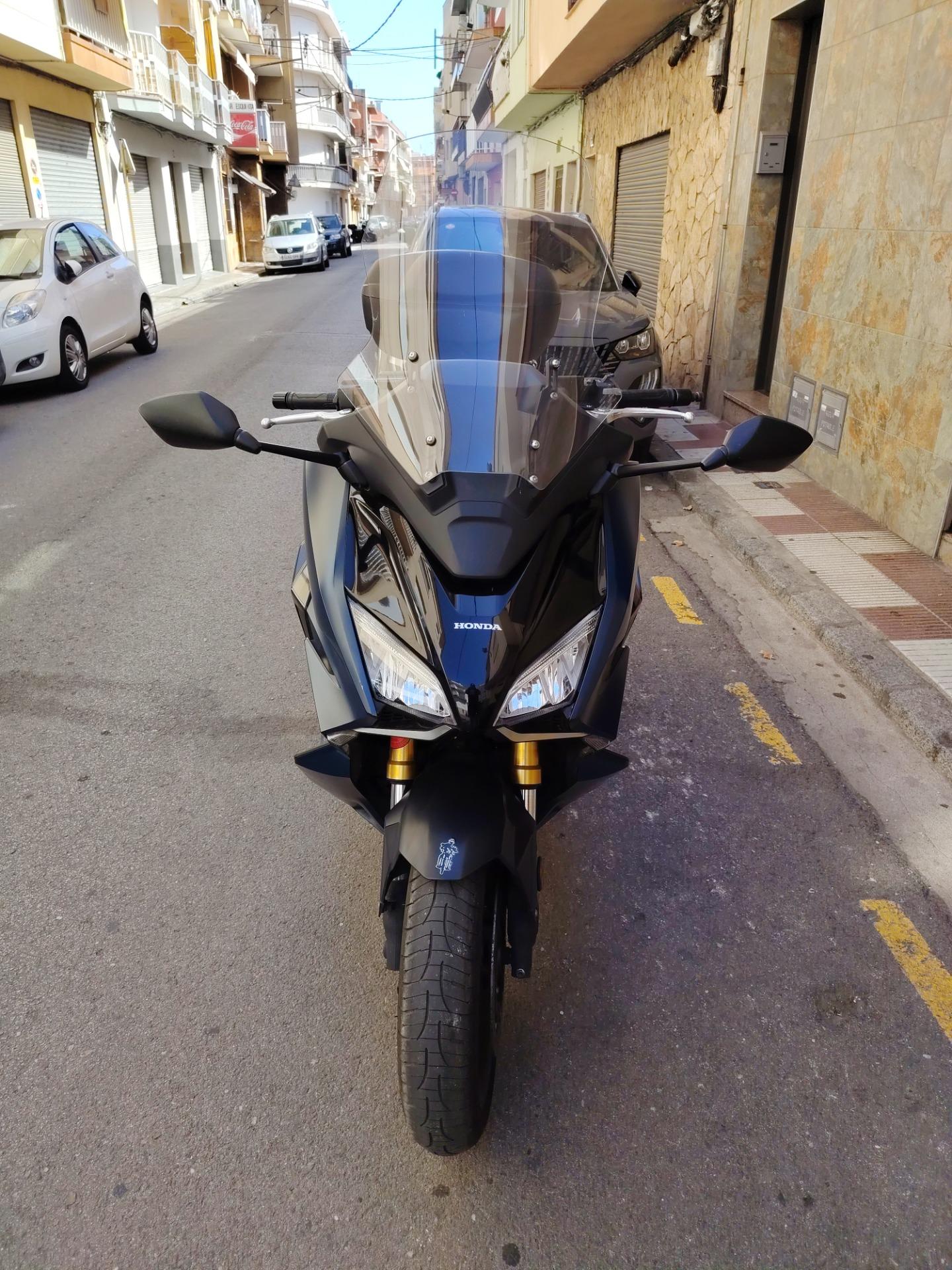 Foto 2 de Honda Forza 750