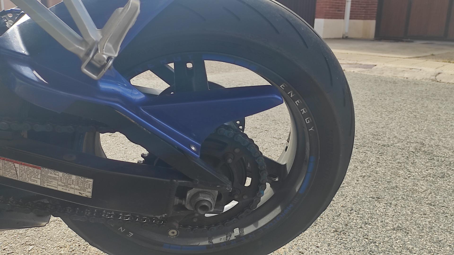 Foto 7 de Suzuki GSXR 600 K5 del 2005 70.000km