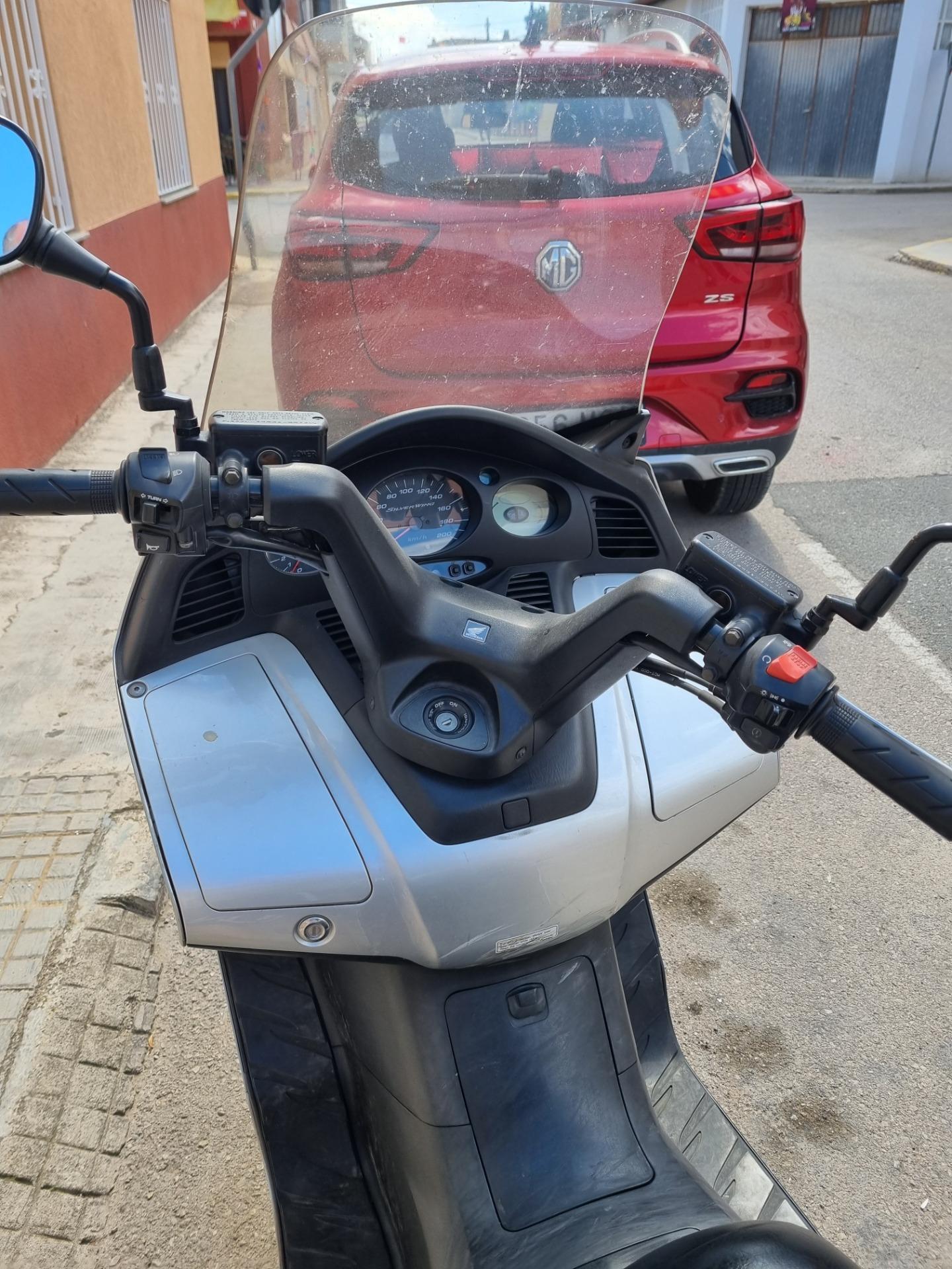 Foto de Honda Silver Wing 600