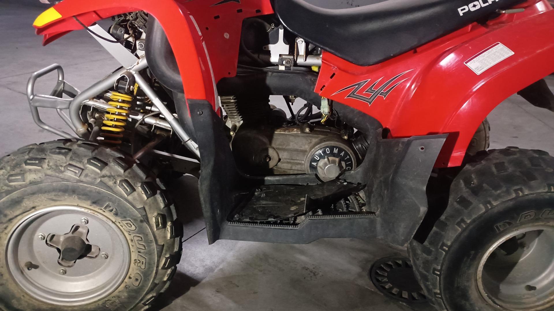 Foto de QUAD POLARIS 200CC