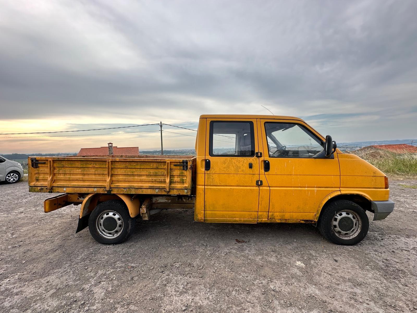 Foto 8 de Furgoneta t6 doble cabina 6 plazas con caja abierta 