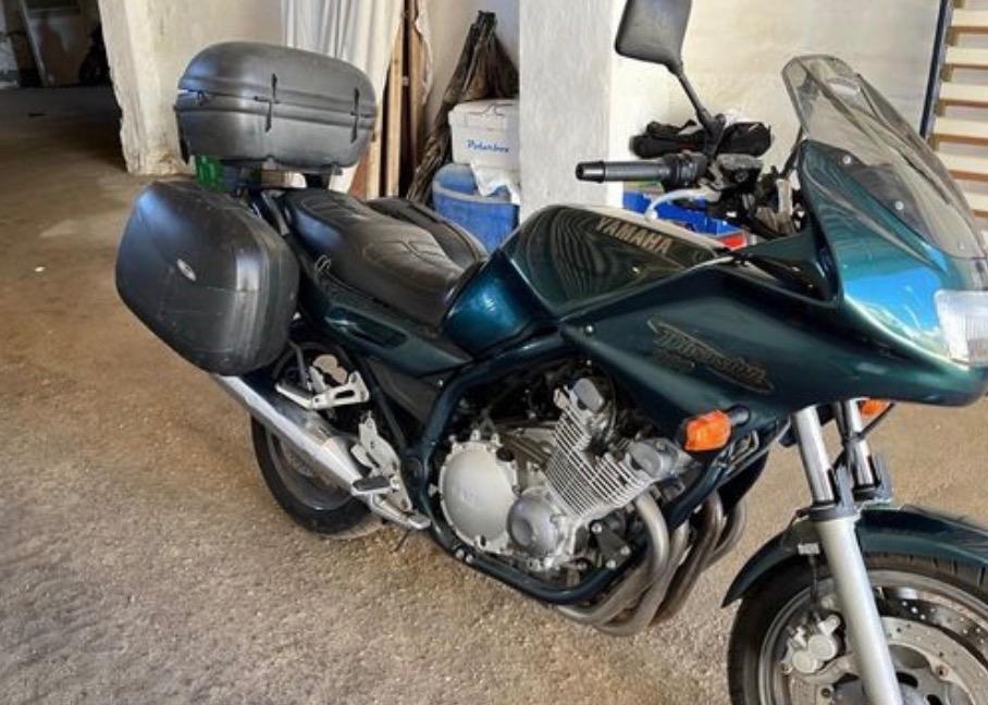 Foto de YAMAHA XJ 900 DIVERSION