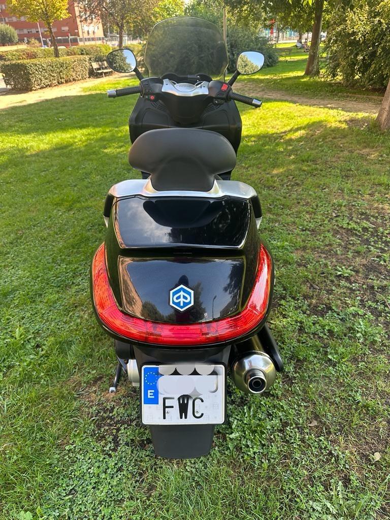 Foto 3 de Cambio Scooter Piaggio XEVO s 400cc 