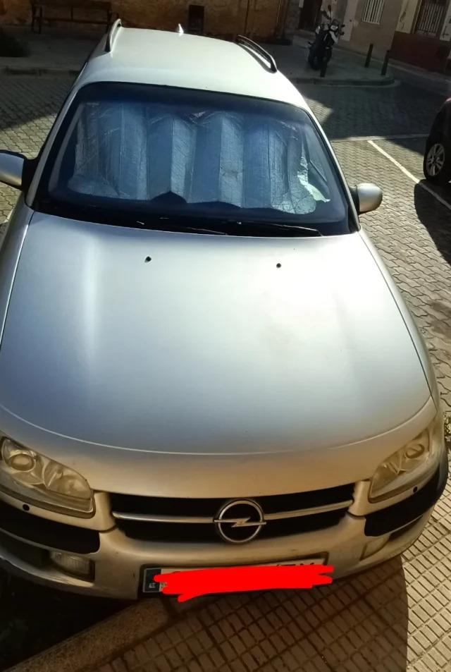 Foto de Opel Omega B Caravan 94V 2.2 DTI