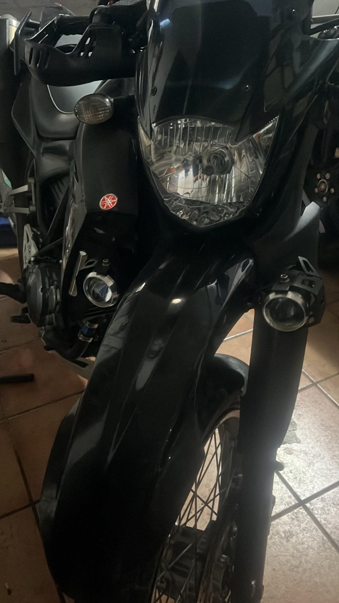 Yamaha xt 660 en muy buenas condiciones, 28000km , esta limitada por lo que jamas a pasado de medio  – trueque en Granada (foto 2)