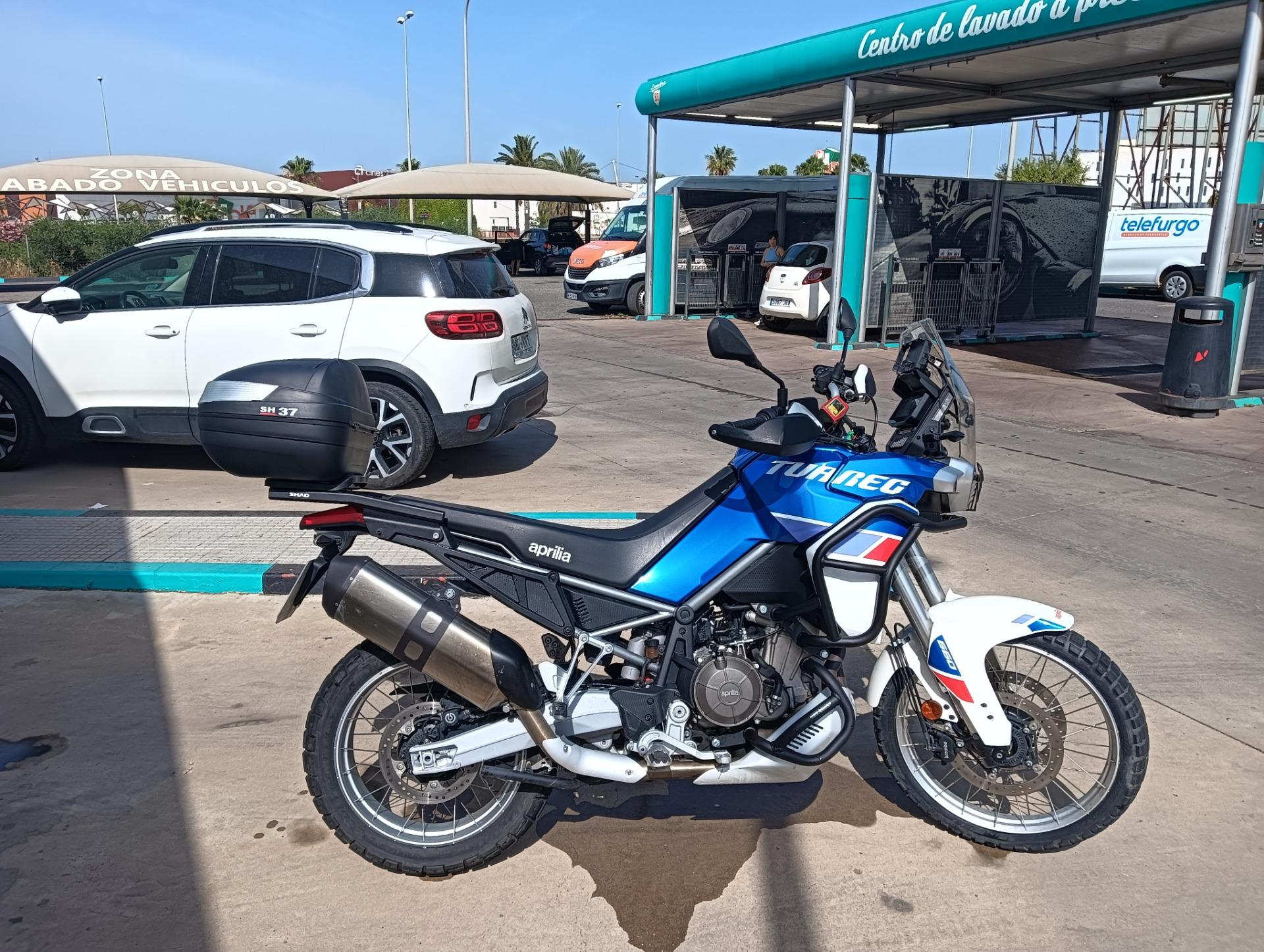 Foto 2 de Aprilia tuareg 660