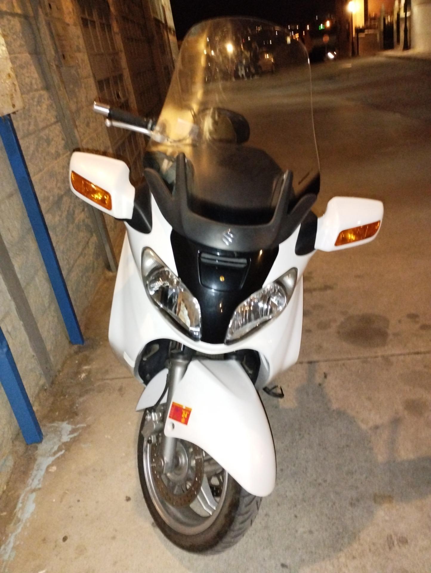 Foto 4 de Suzuki burgman 650cc