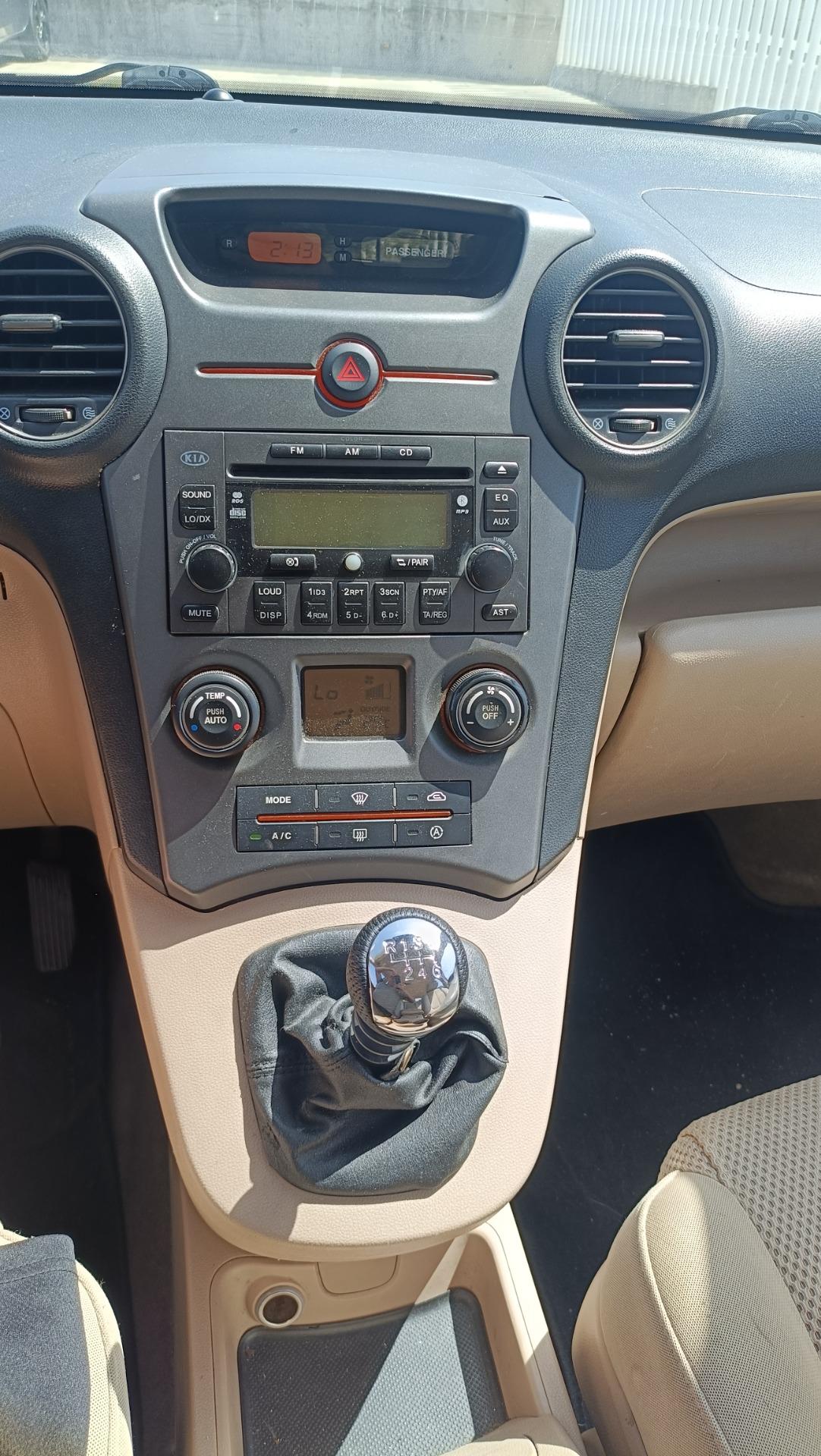 Foto 4 de Kia carens