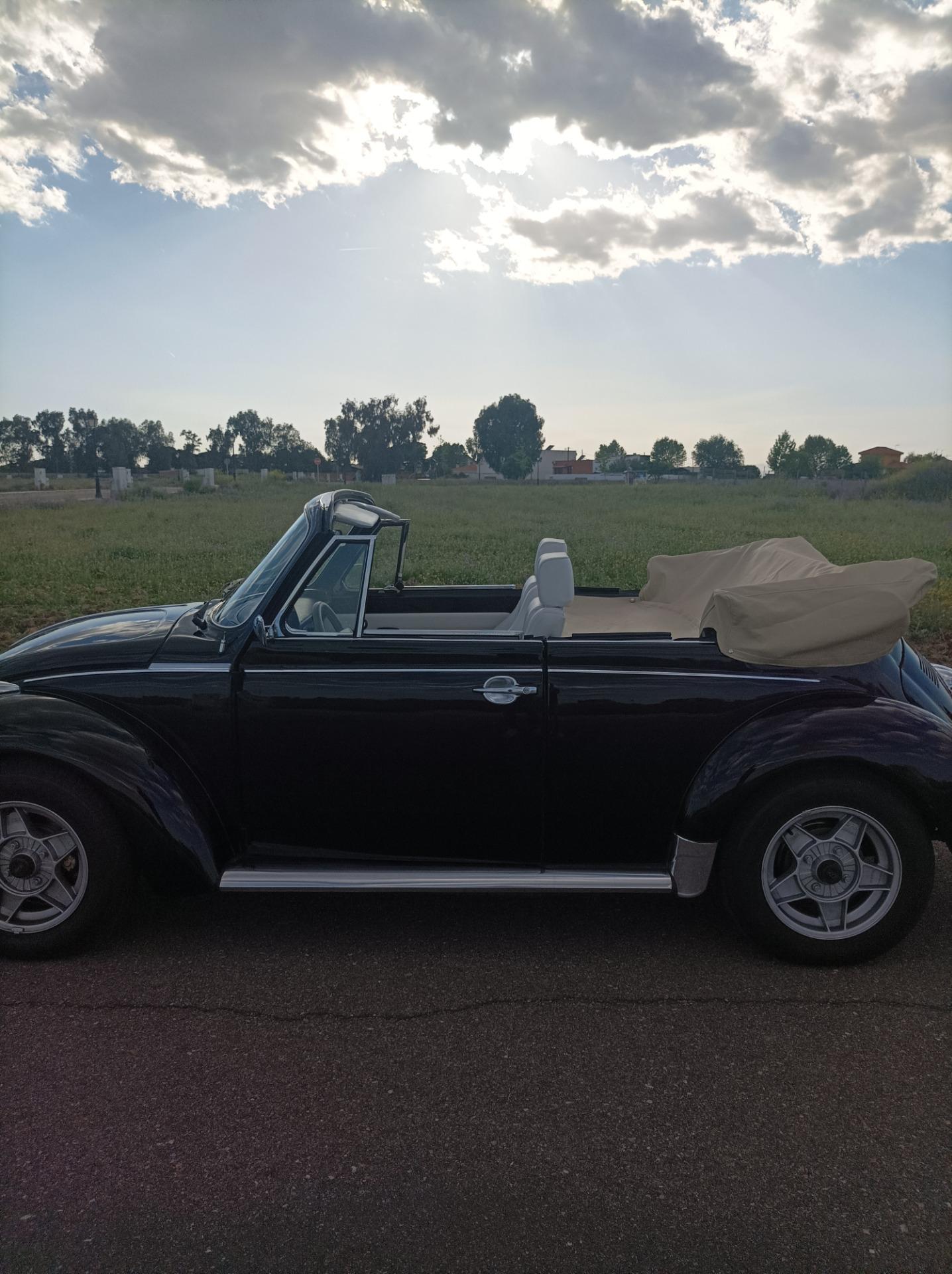 Foto 2 de Escarabajo 1303 Cabrio Karmann