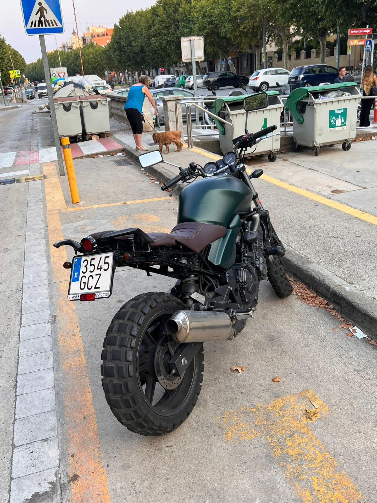 Foto 4 de Moto honda 600cbf n
