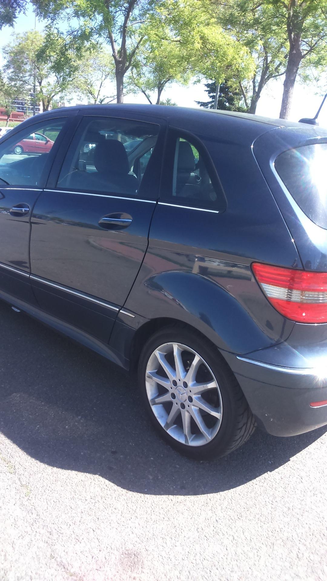 Foto 9 de mercedes B 5p automtico etiquta B amalla cdi 140cv