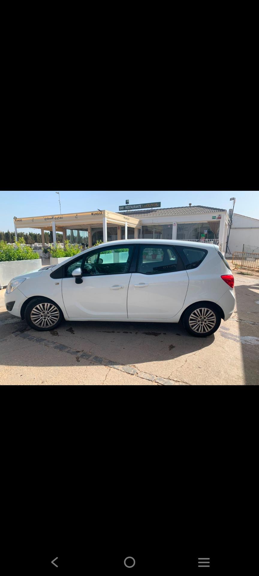 Foto 5 de Opel Meriva insignia 1.7cdti 110cv año 2013