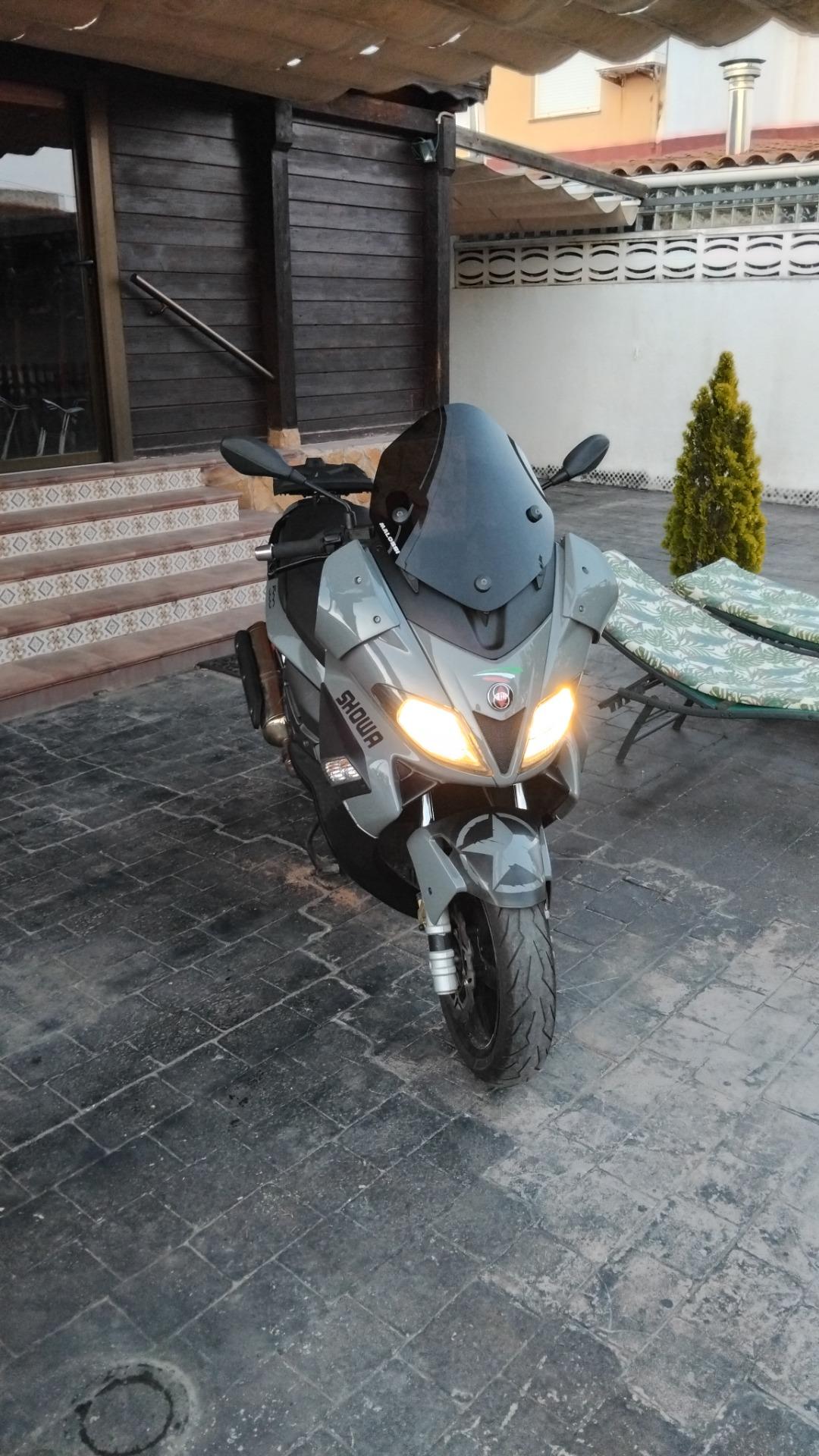 Foto 1 de GILERA NEXUS 500
