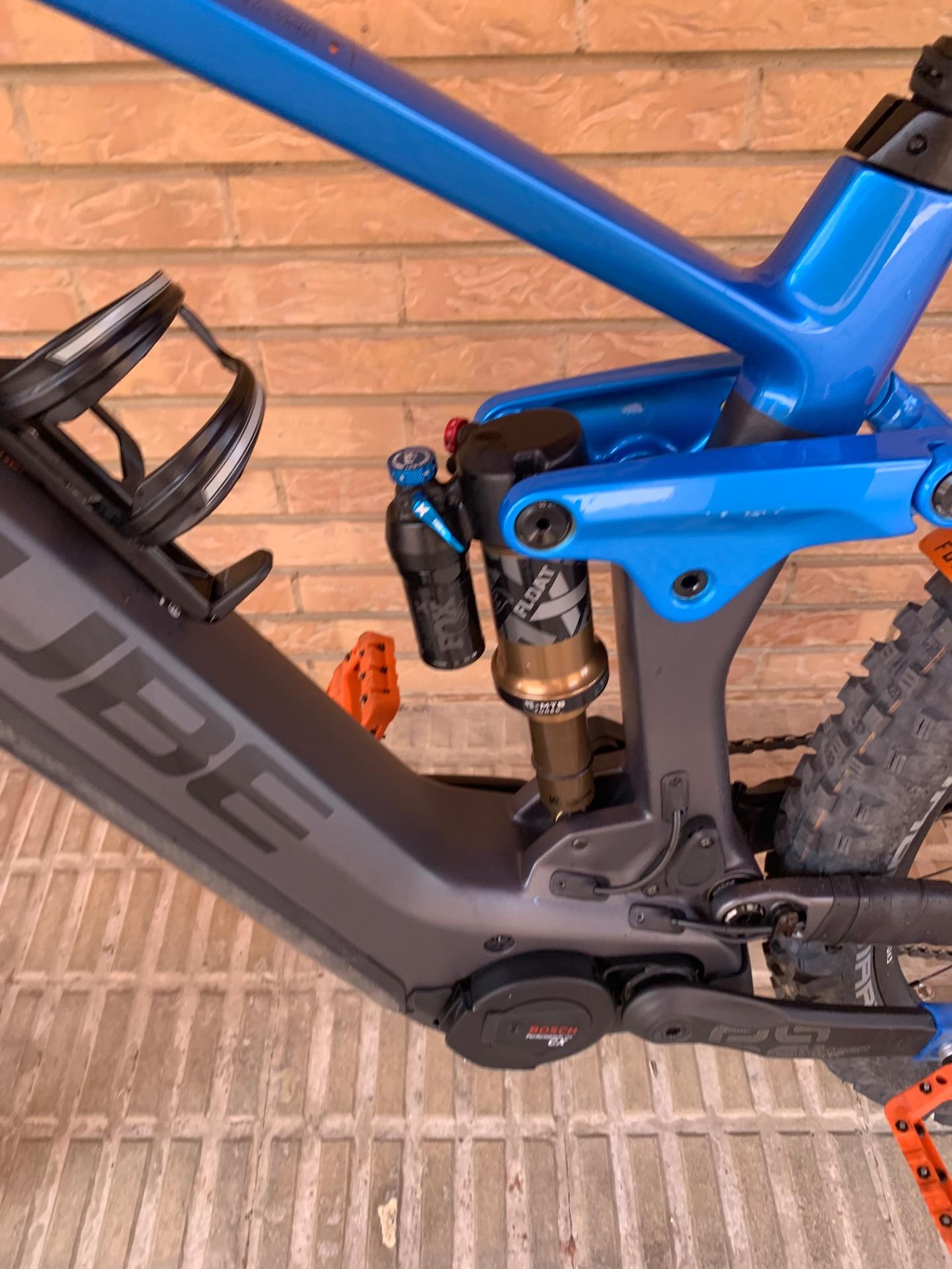 Foto de E bike cube action team 