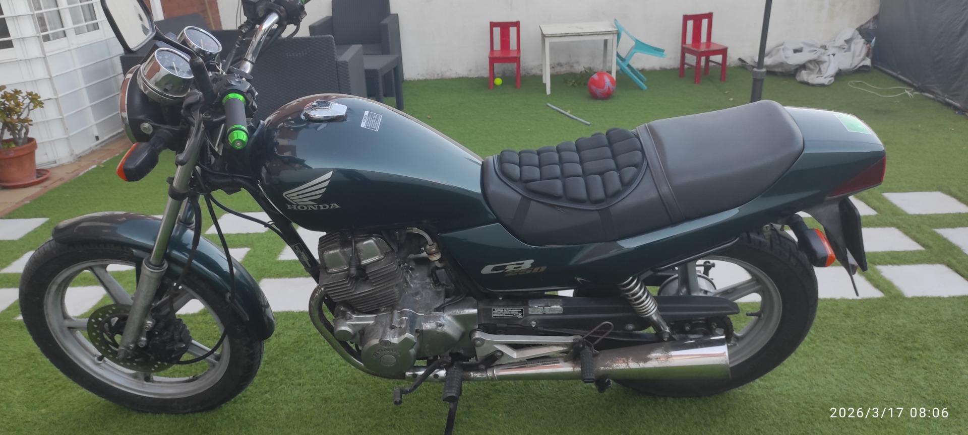 Foto 2 de Cambio por moto de más de 250cc
