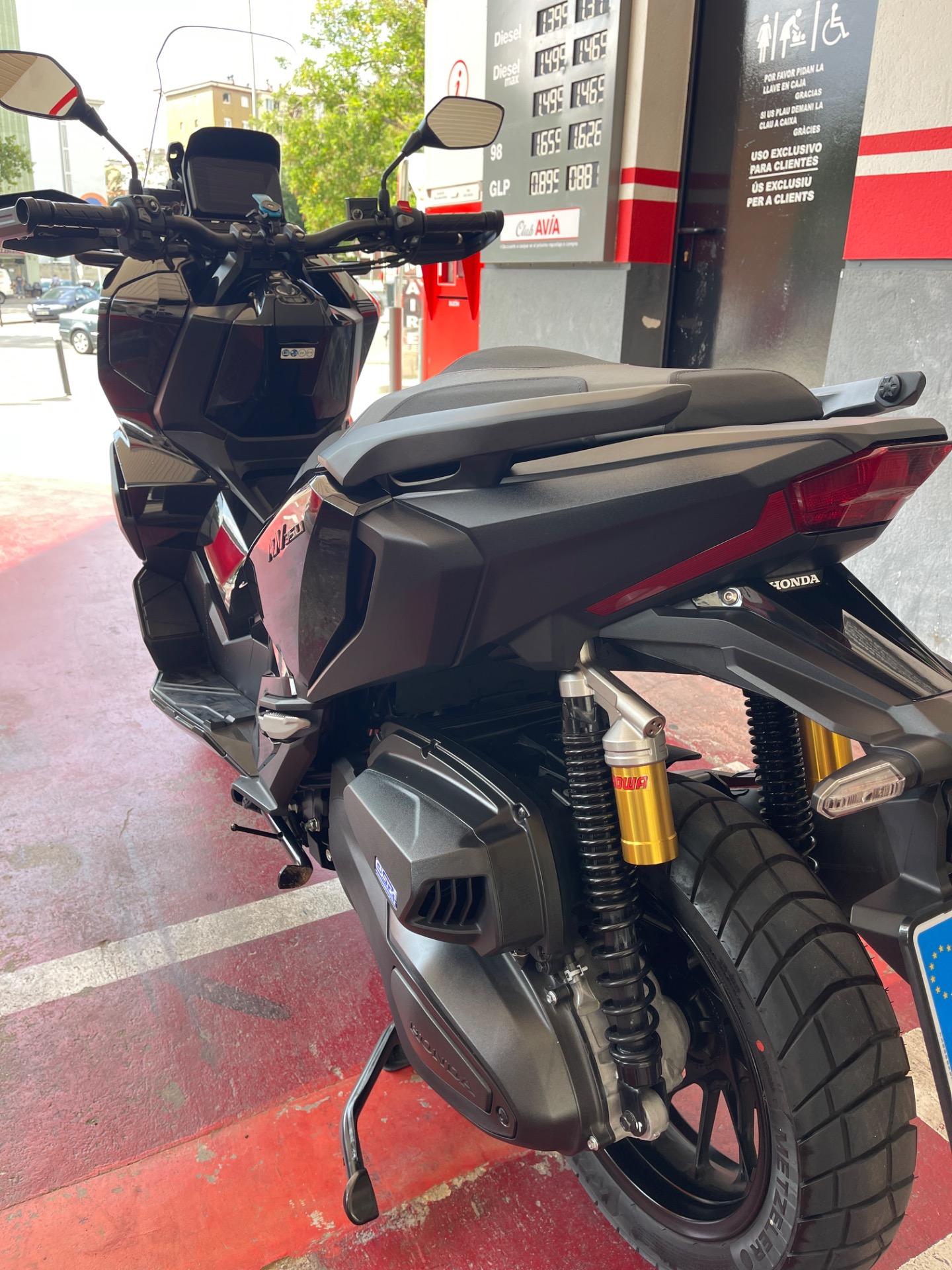 Foto de Honda ADV 350cc Año 2025 KM 6,500