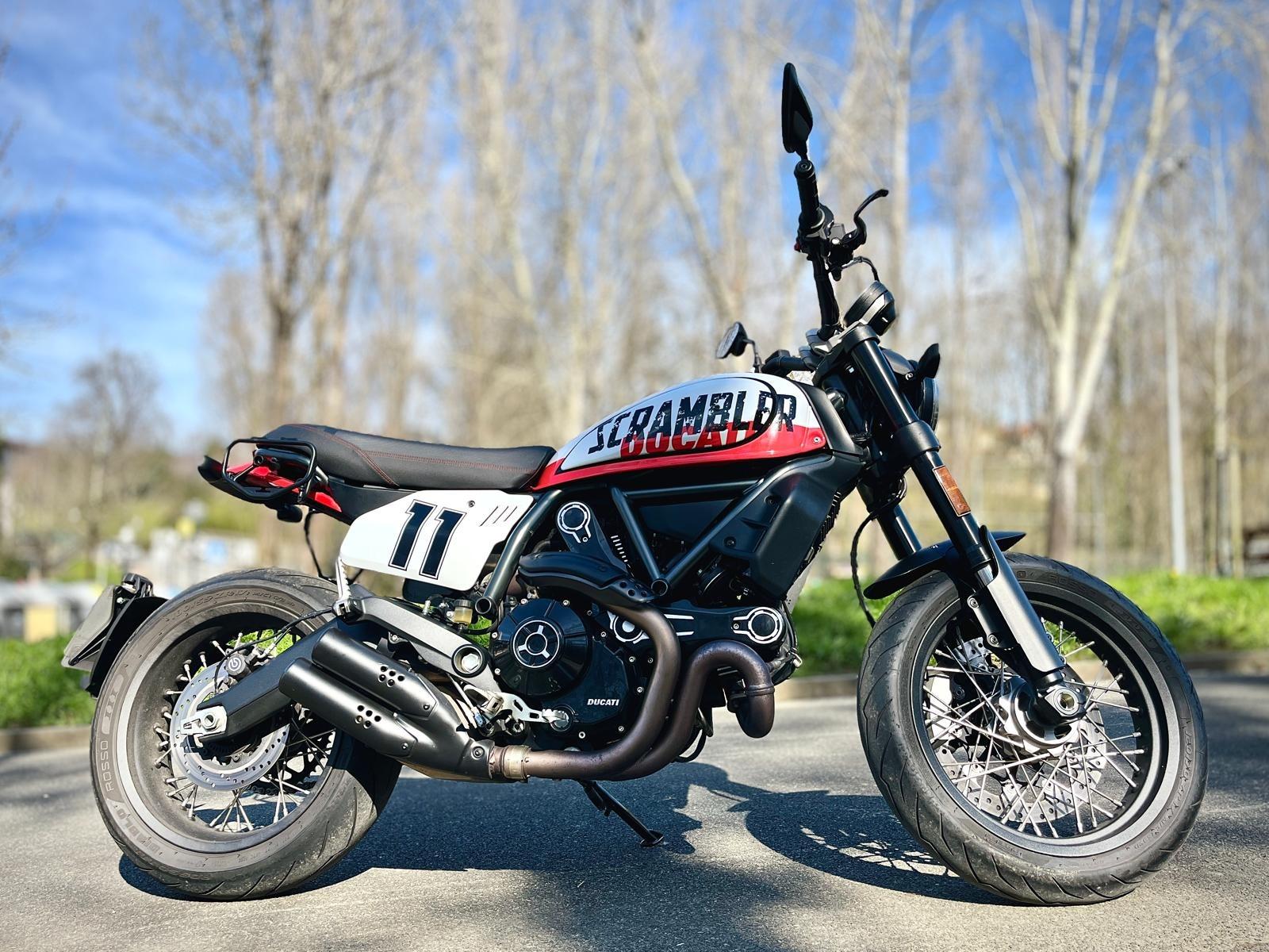 Foto de Cambio Ducati Scrambler Urban Motard por scooter que me interese 