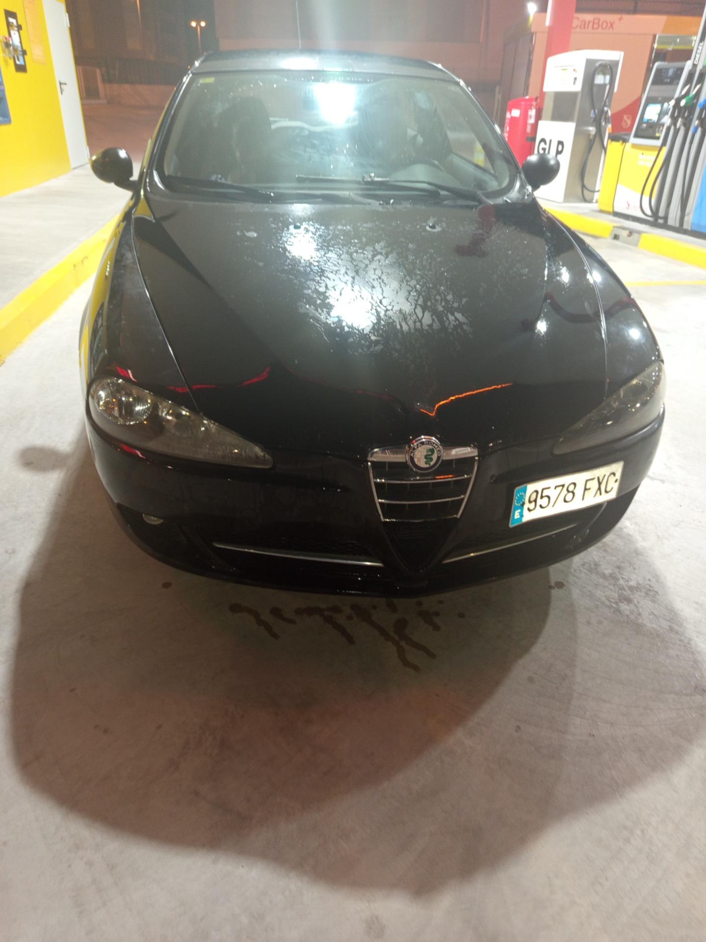 Foto 2 de Alfa 147 T spark año 2008
