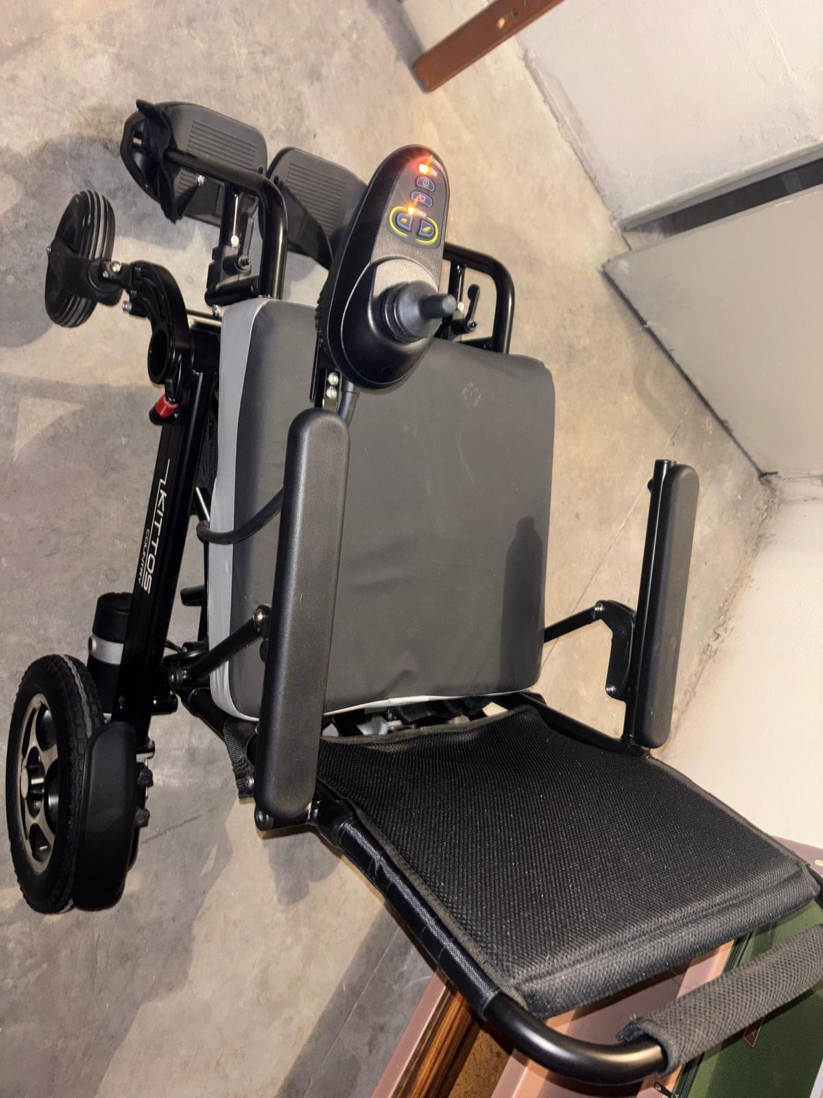 Foto 5 de Silla de Ruedas Eléctrica por coche o moto o furgoneta 