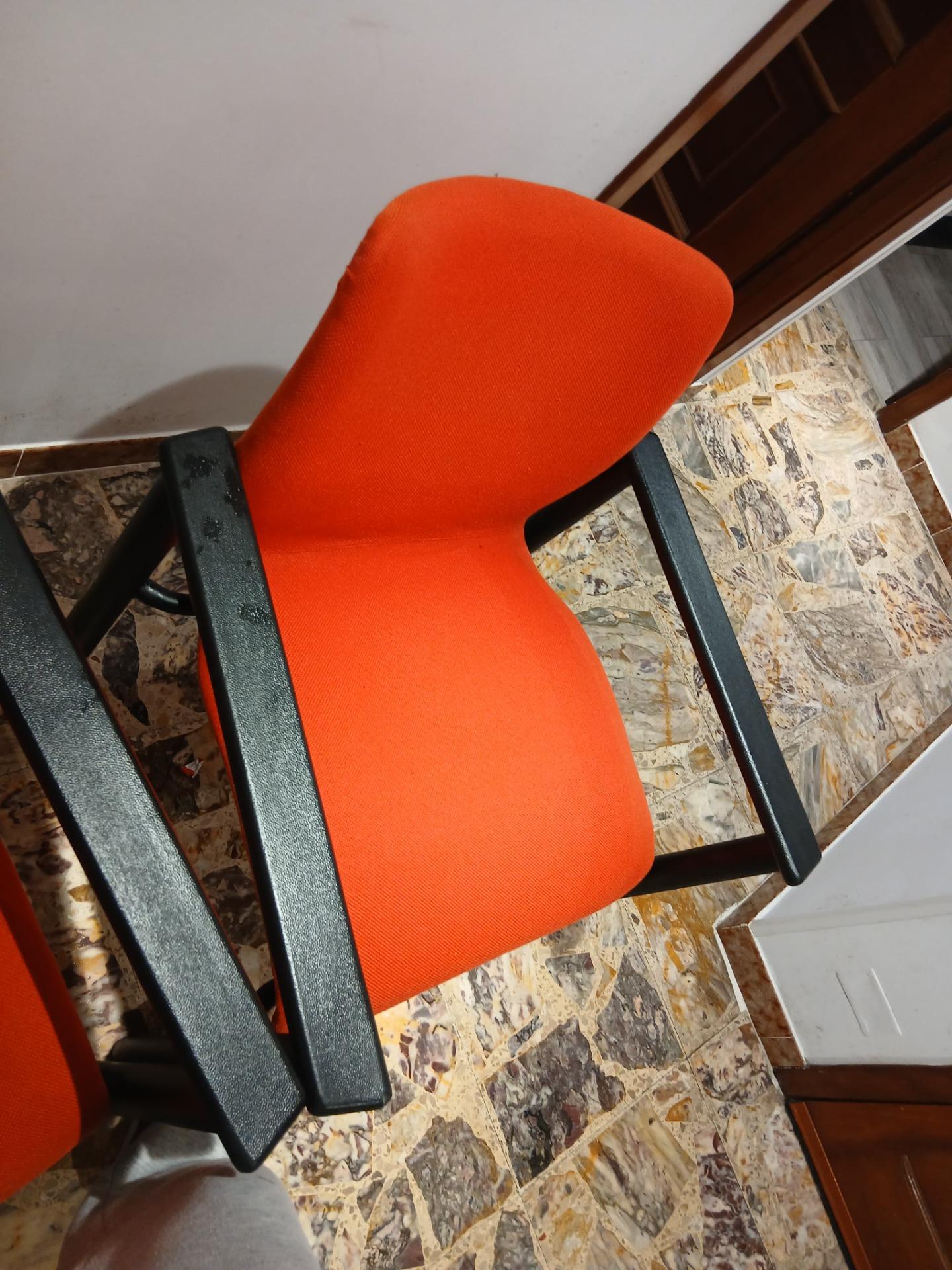 Foto 2 de Par de sillones ergonómicos de oficina o sala. 