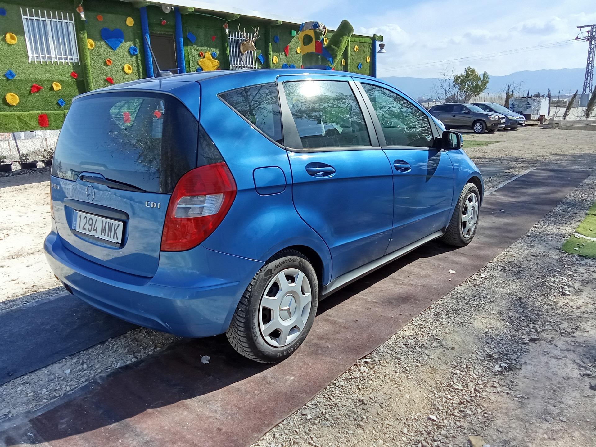 Foto 3 de Mercedes clase A 160 CDI elegante.