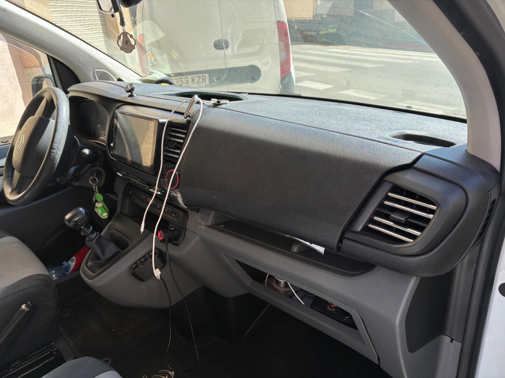 Foto 2 de Jumpy 2020 XL 120hdi 128000 km