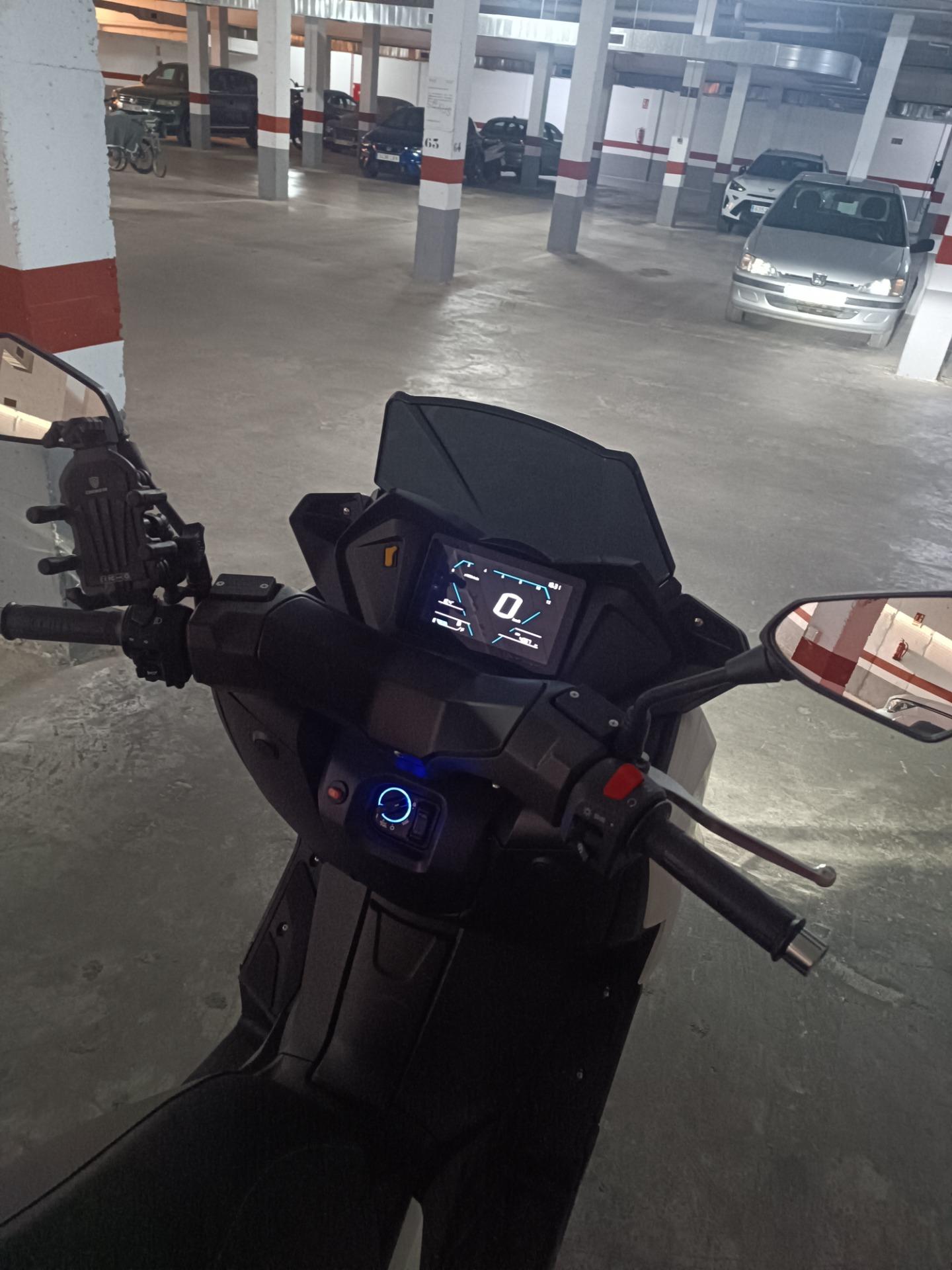 Mitt 125 gts – trueque en Alicante (foto 5)
