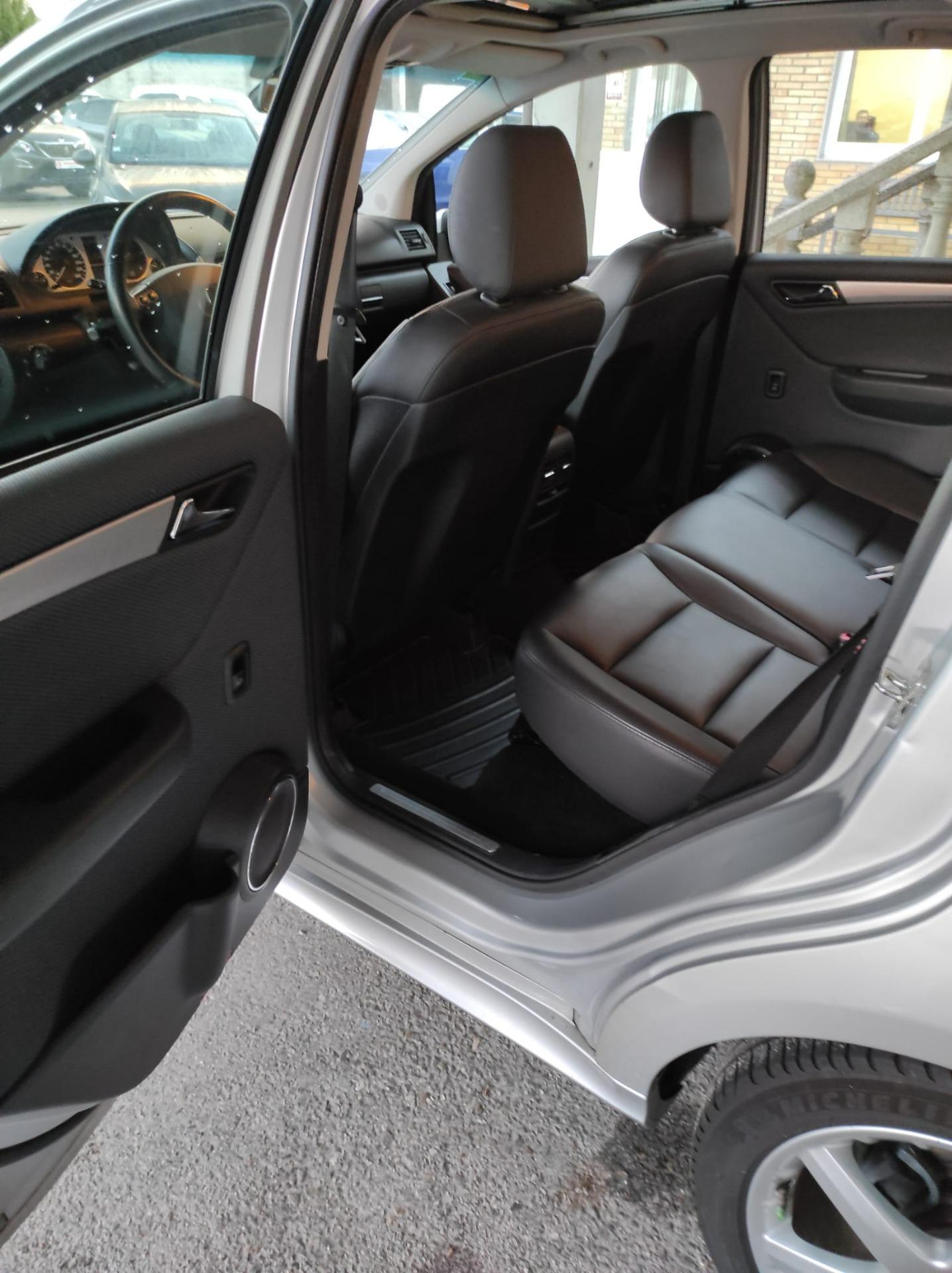 Foto 6 de MERCEDES CLASE A 200 Diesel 