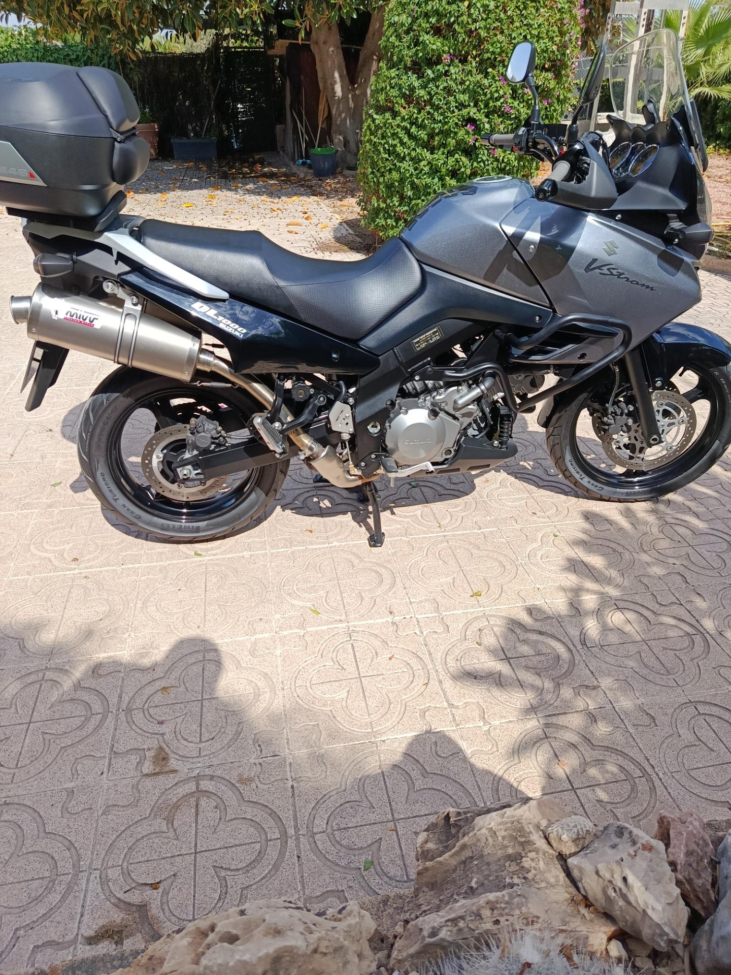 Foto 2 de Moto V Strom 1000