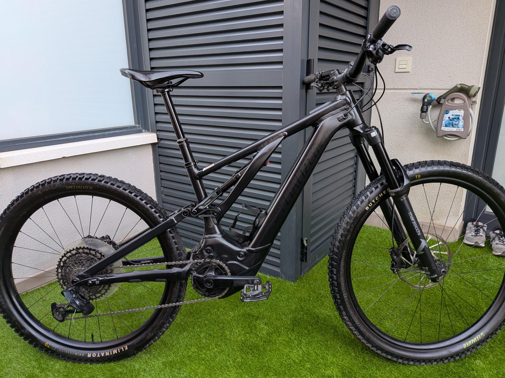 Foto de Specialized Turvo Levo Nov del 2024