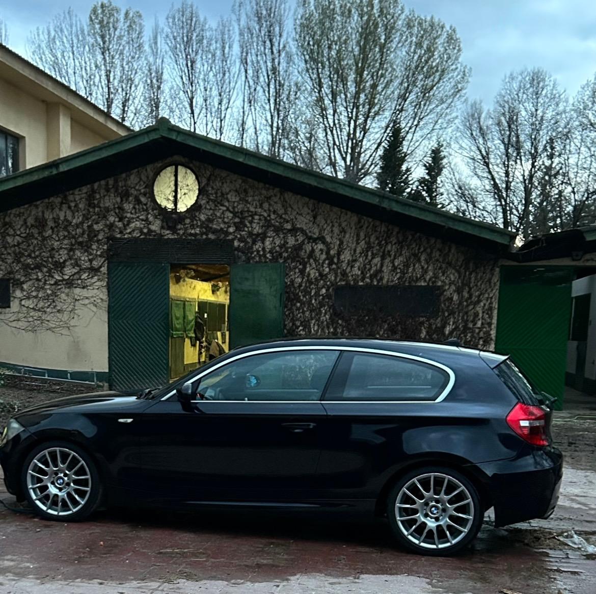 Foto de Touareg y Bmw serie 1