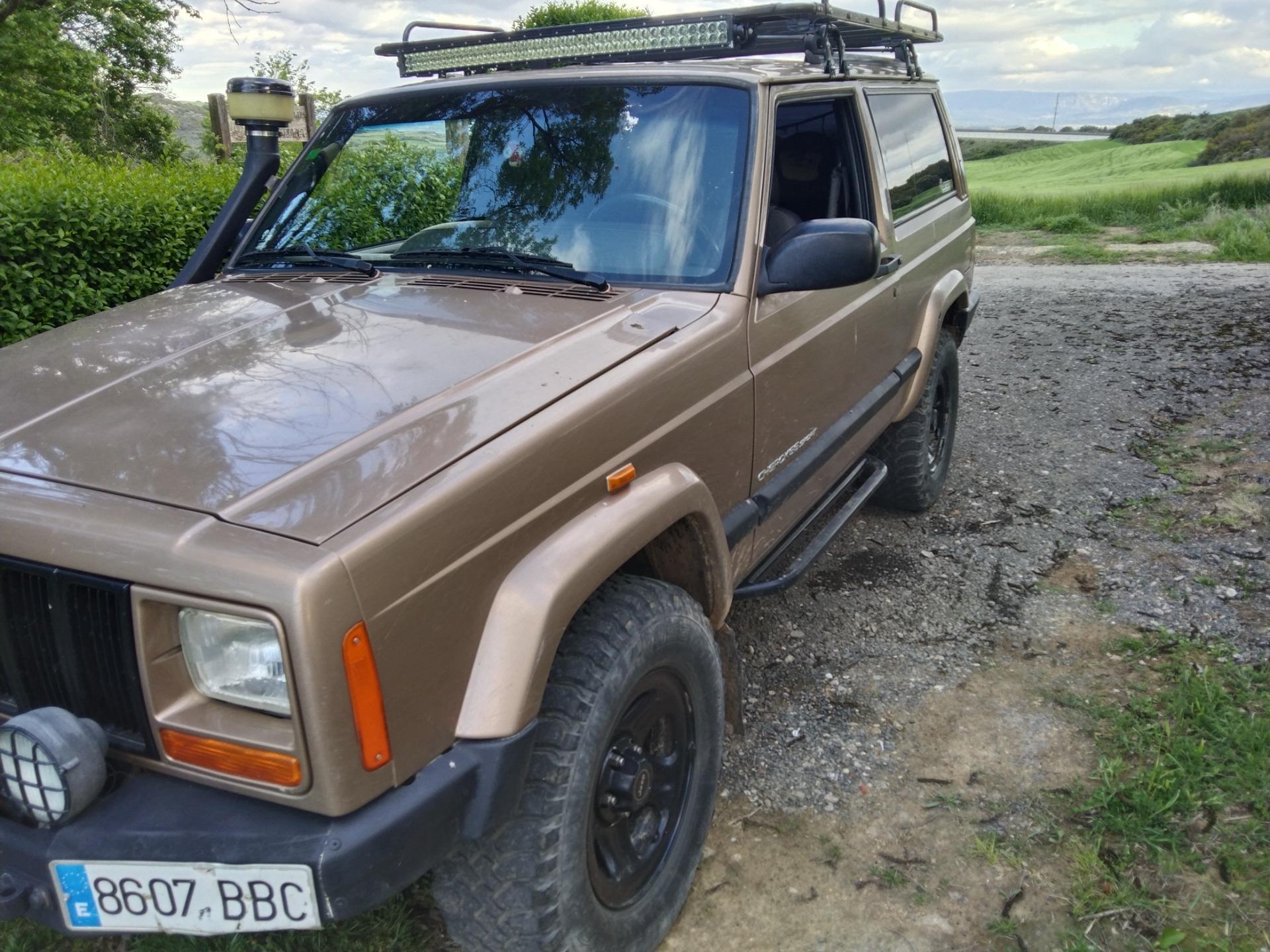 Foto 6 de Jeep Cherokee sport