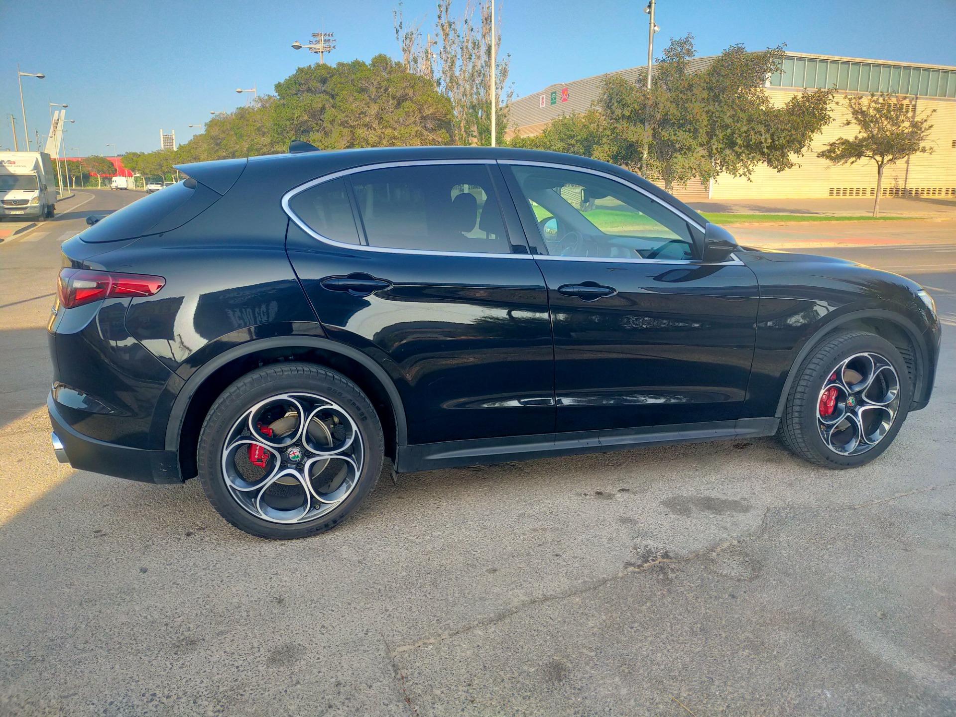 Foto 5 de Alfa romeo stelvio 2.2 diesel Q4. 210 CV.Año 2020. 122000km 