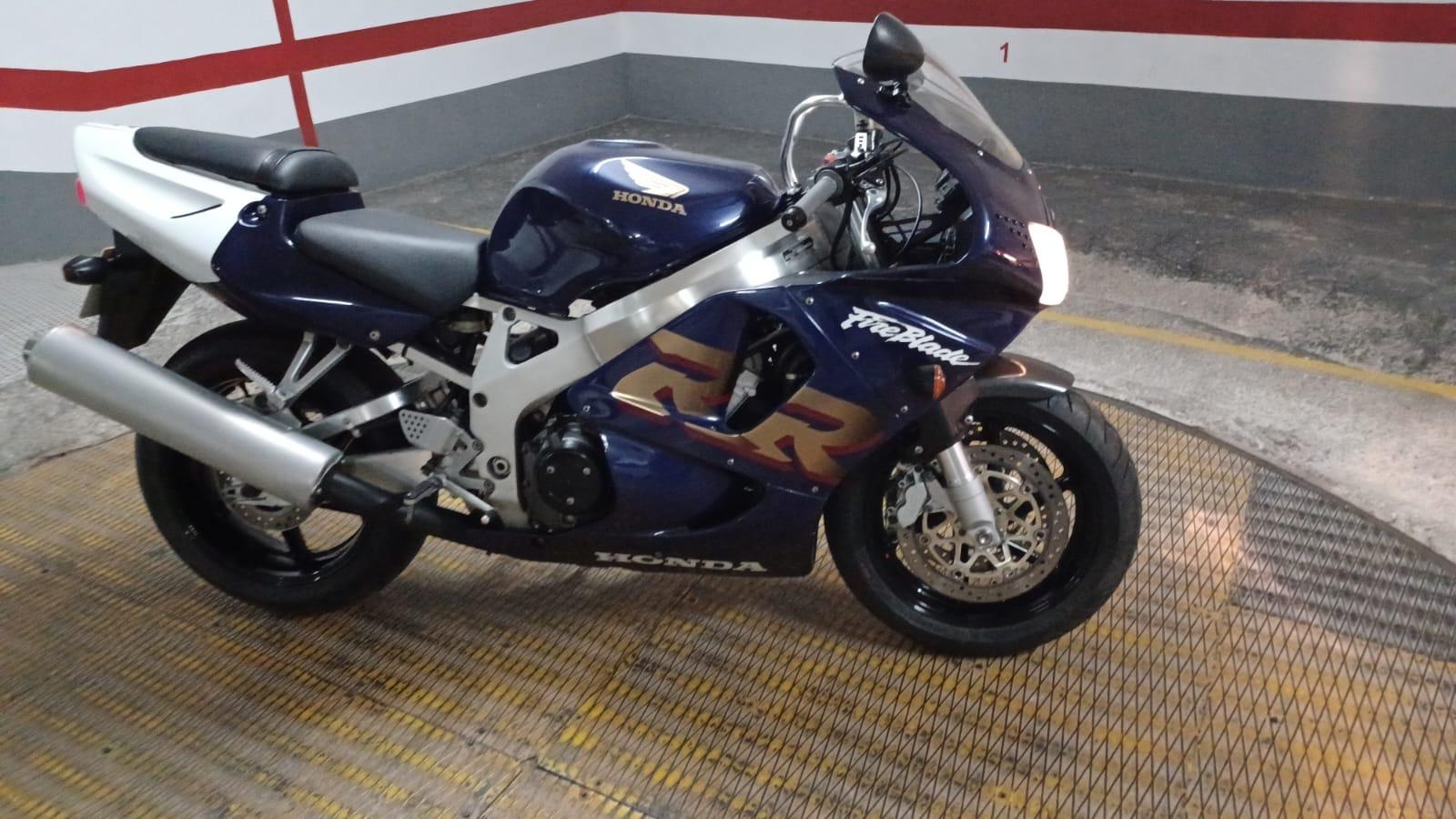 Foto de Honda cbr 900 rr fireblade