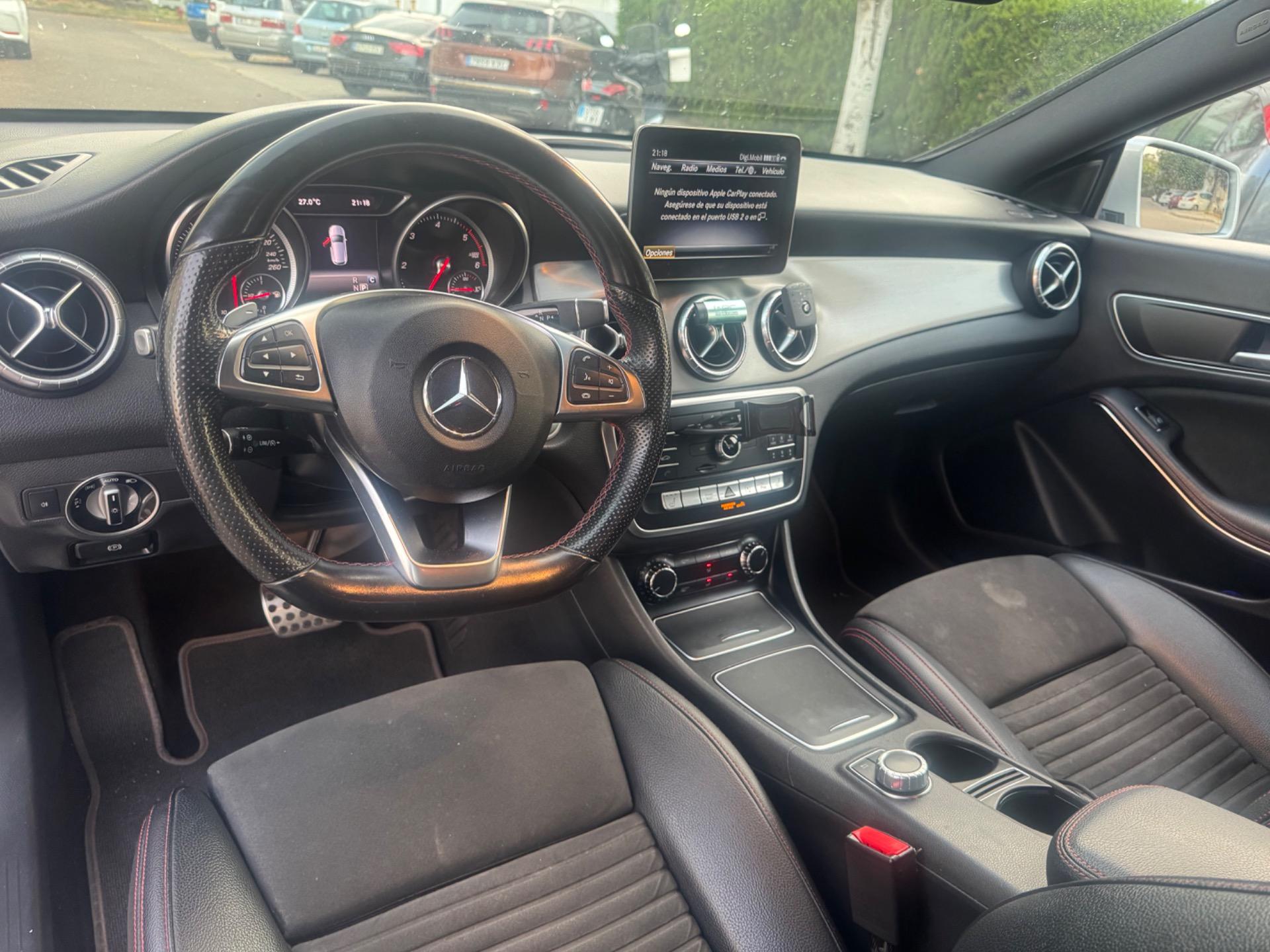 Foto 2 de Mercedes CLA 200 SB, line AMG