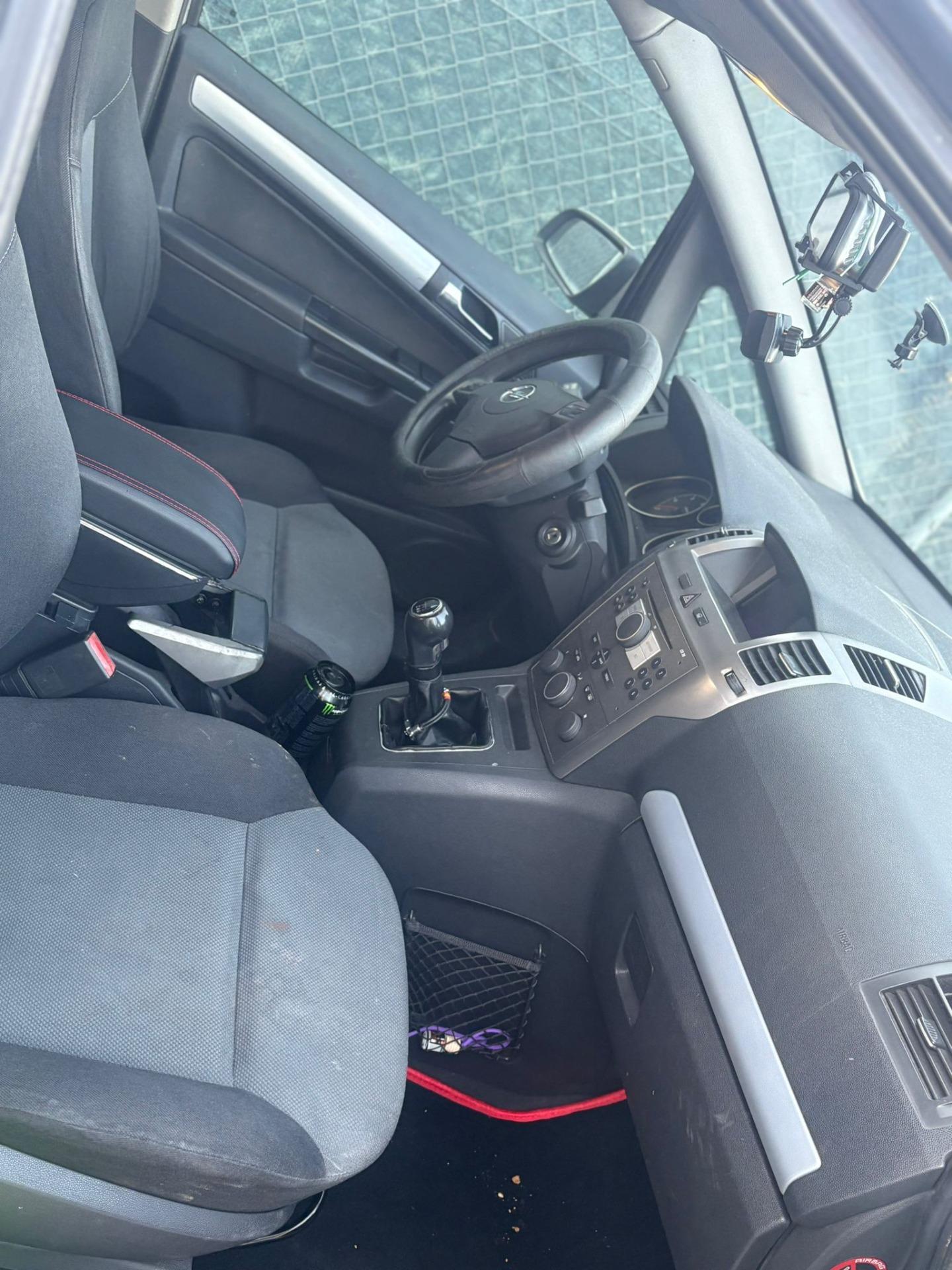 Foto 5 de Opel zafira b 2006 1.9 150caballos 7 plazas