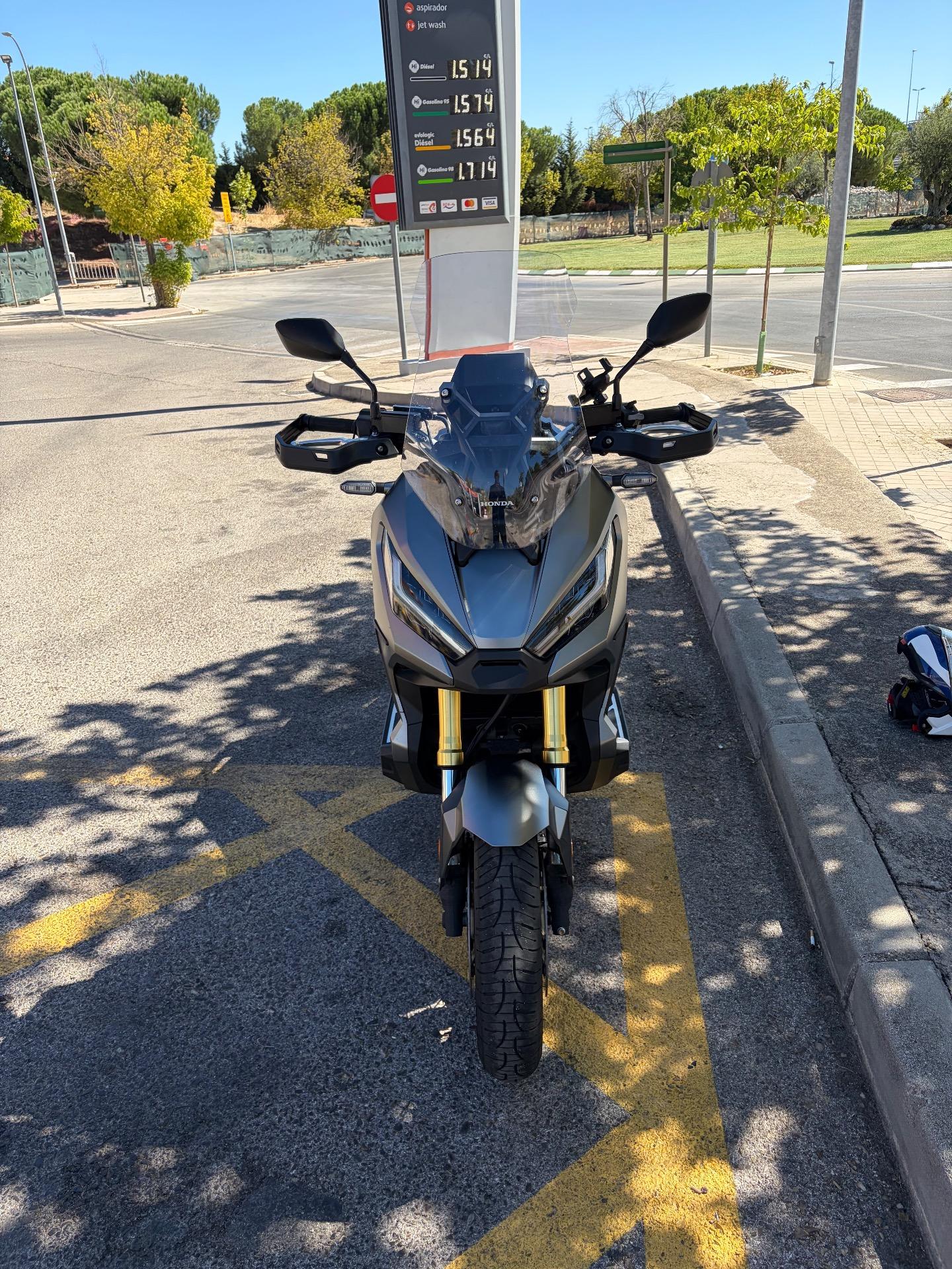 Foto 2 de Honda 750 X Adv